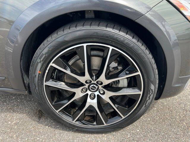 2020 Volvo V90 Cross Country T6