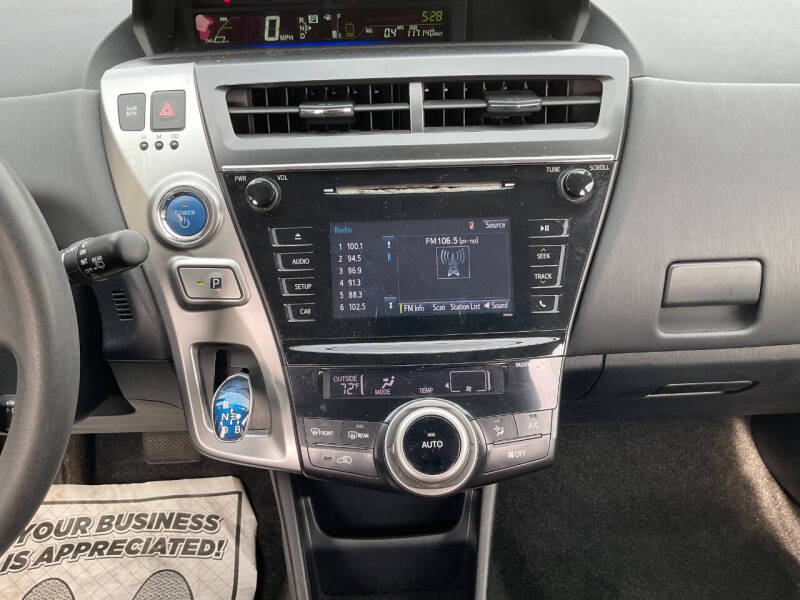 2015 Toyota Prius v Two
