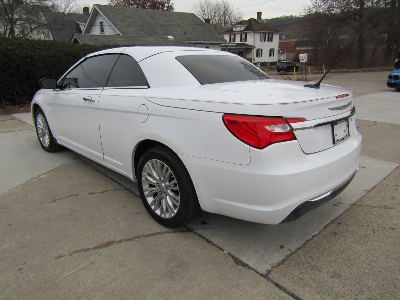 2013 Chrysler 200 for sale at Joe s Preowned Autos in Moundsville, WV