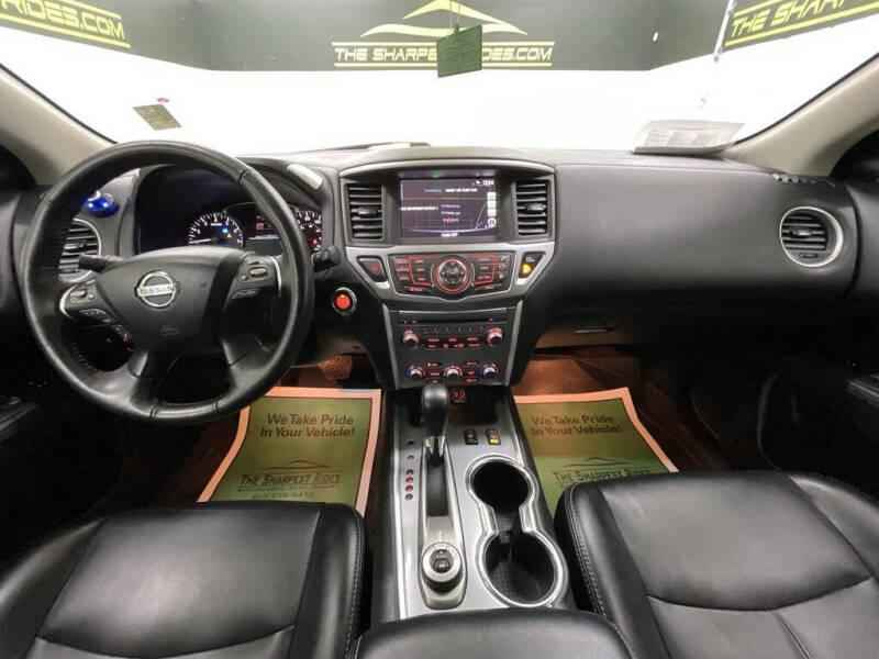 2019 Nissan Pathfinder SL