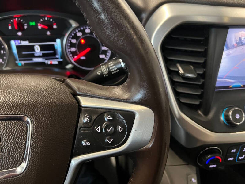 2017 GMC Acadia SLT-1