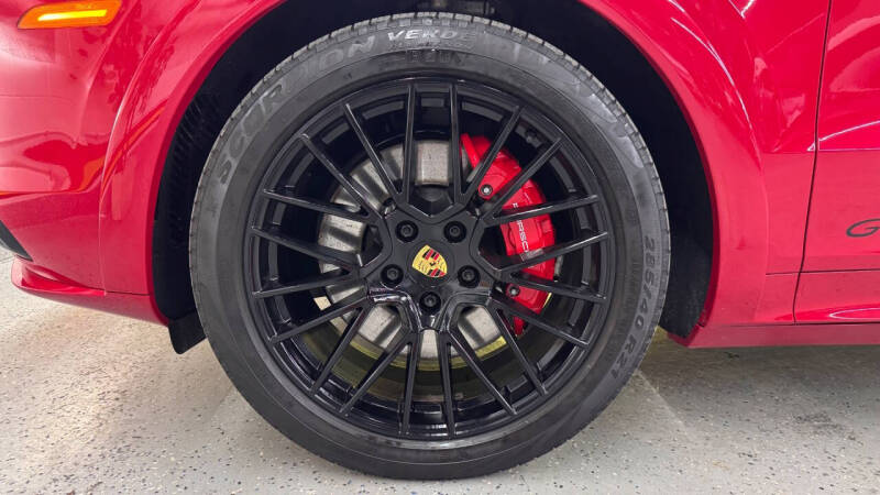 2021 Porsche Cayenne GTS