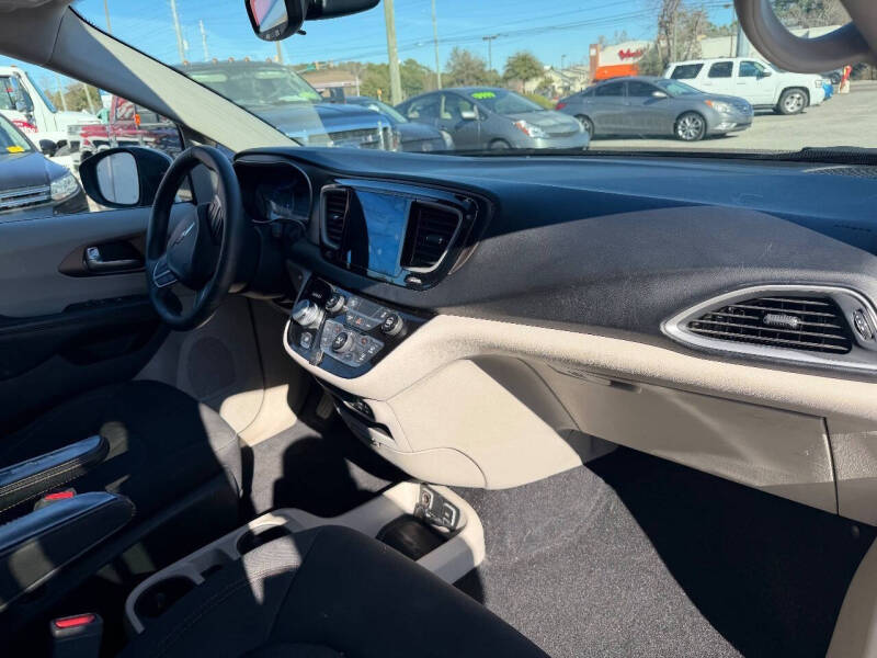 2017 Chrysler Pacifica Touring