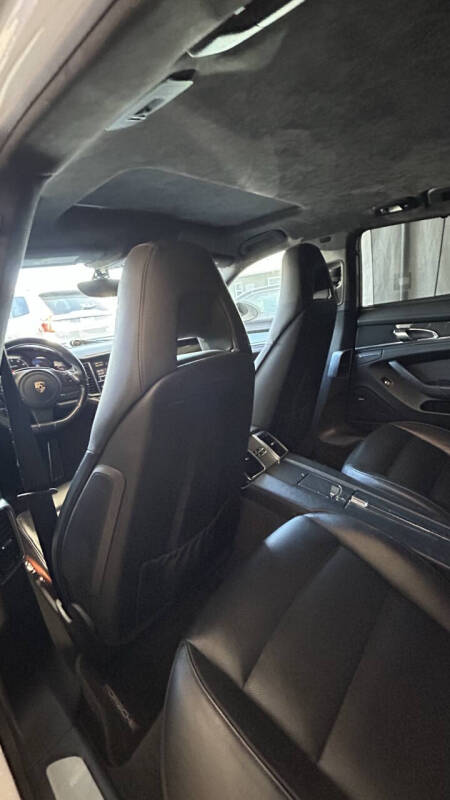 2012 Porsche Panamera Turbo