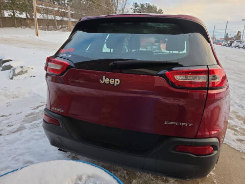 2015 Jeep Cherokee Sport