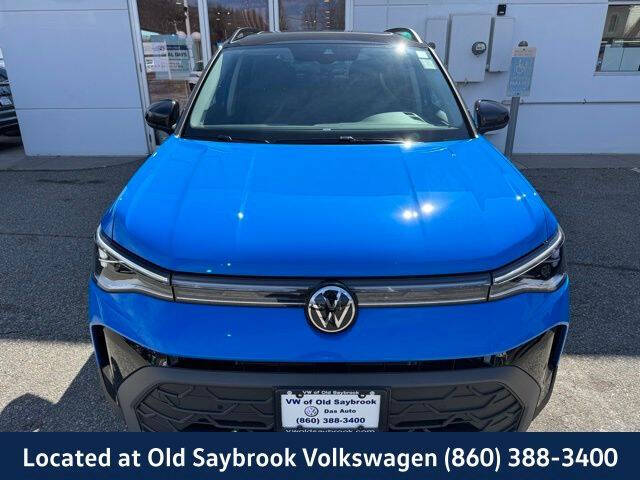 2025 Volkswagen Taos SE Black