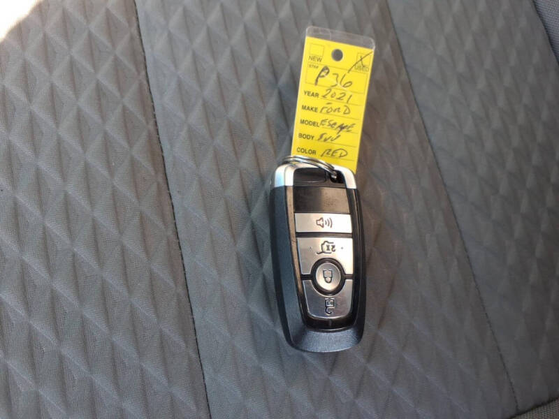 2021 Ford Escape SE