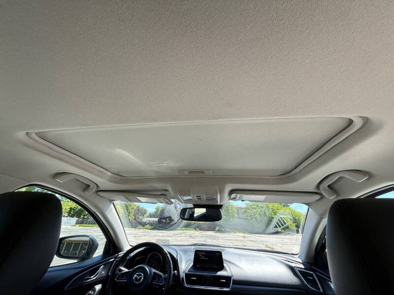 2018 Mazda MAZDA3 Grand Touring