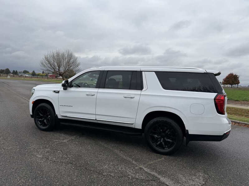 2021 GMC Yukon XL SLT