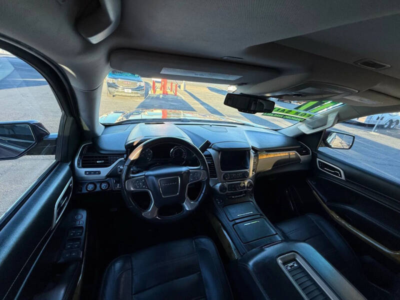 2017 GMC Yukon XL Denali