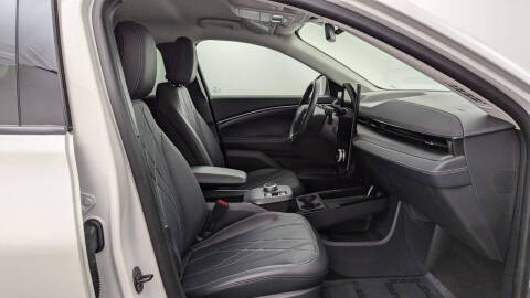 2024 Ford Mustang Mach-E Select