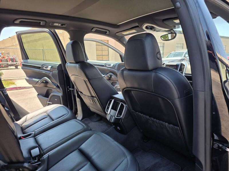 2016 Porsche Cayenne S