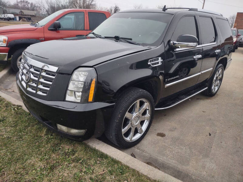 2008 Cadillac Escalade for sale at Cargo Vans of Chicago LLC in Bradley IL