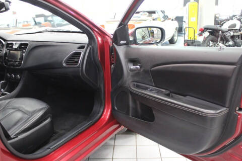 2013 Chrysler 200 Limited