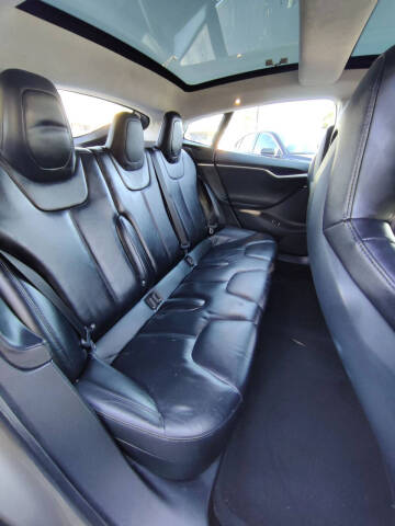2015 Tesla Model S