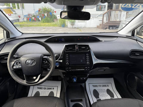 2020 Toyota Prius LE