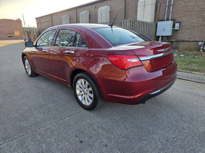 2014 Chrysler 200 Limited