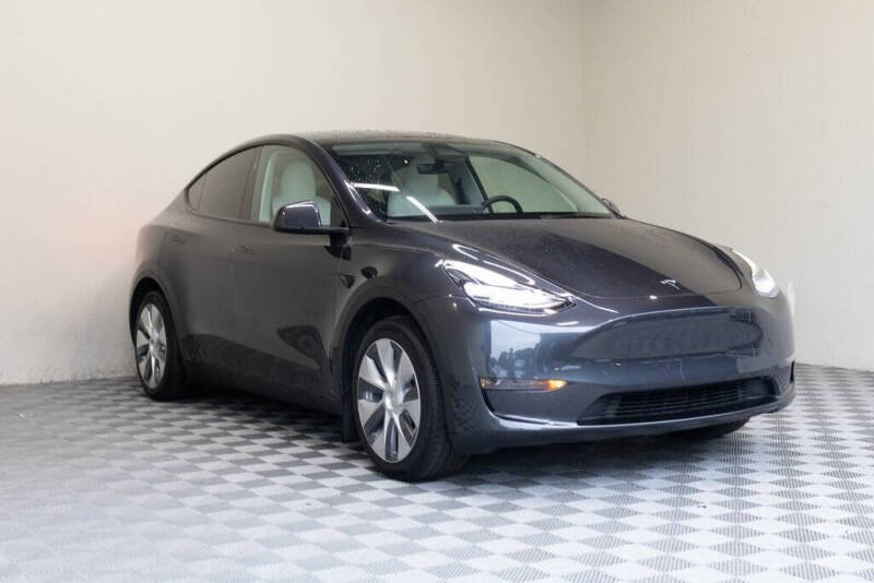 2024 Tesla Model Y Long Range