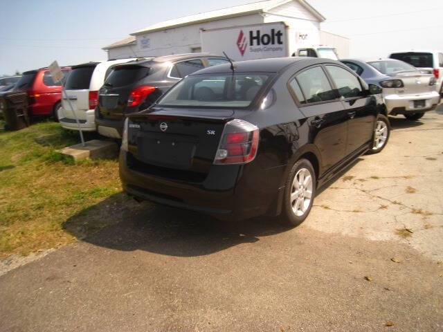 2011 Nissan Sentra SR photo 4