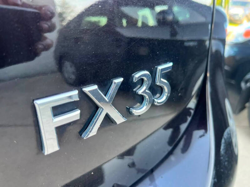 2011 Infiniti FX35