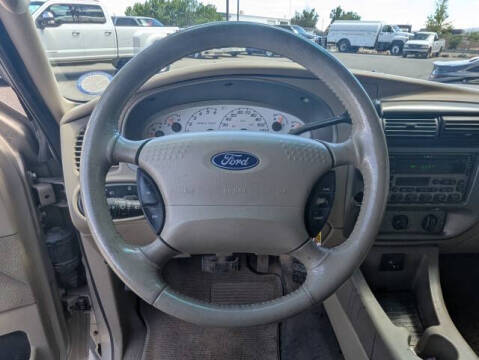 2005 Ford Explorer Sport Trac XLS