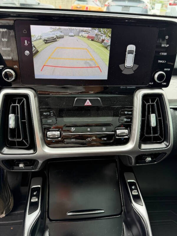 2022 Kia Sorento S