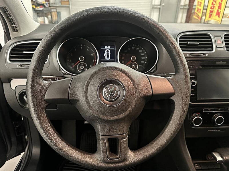 2010 Volkswagen Golf 2.5L PZEV