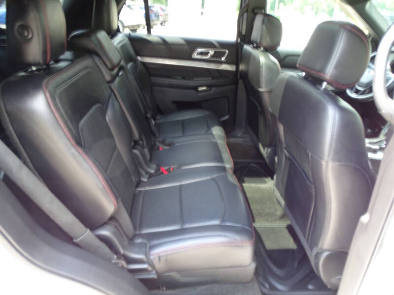 2017 Ford Explorer Sport