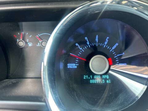 2012 Ford Mustang V6