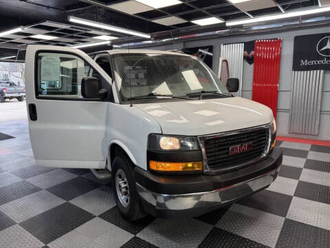 2024 GMC Savana 2500