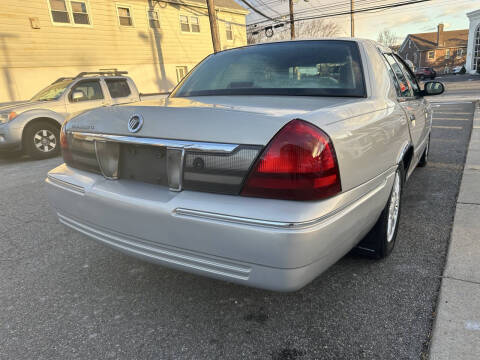 2009 Mercury Grand Marquis LS