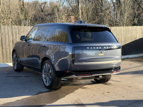 2025 Land Rover Range Rover P400 SE LWB