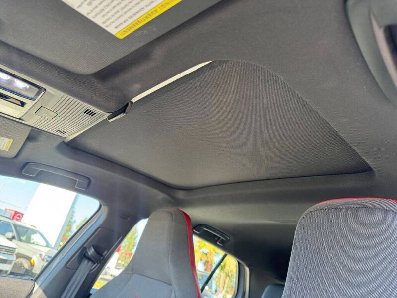 2024 Volkswagen Golf GTI 380 SE