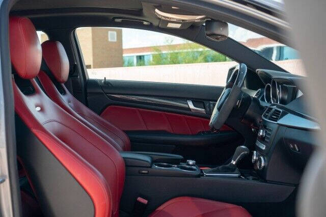 2012 Mercedes-Benz C-Class C 63 AMG