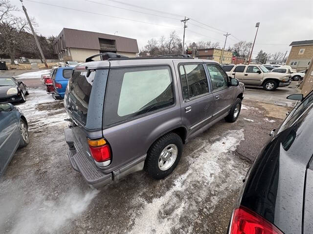 1996 Ford Explorer XL