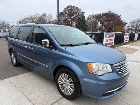 2012 Chrysler Town and Country Limited