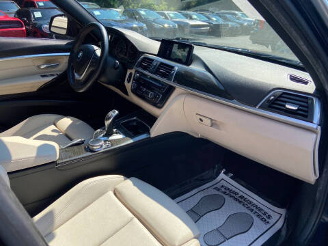 2017 BMW 3 Series 330i