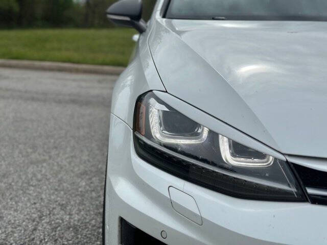 2016 Volkswagen Golf R