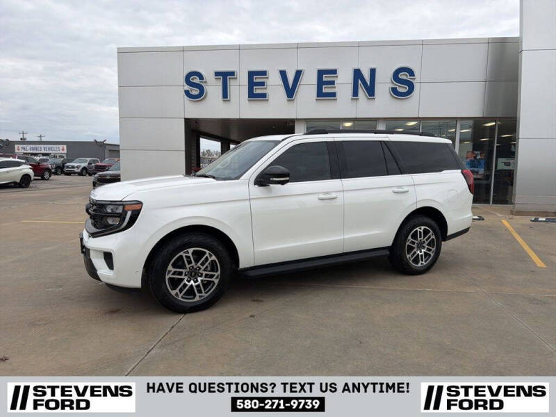 2025 Ford Expedition Active's photo