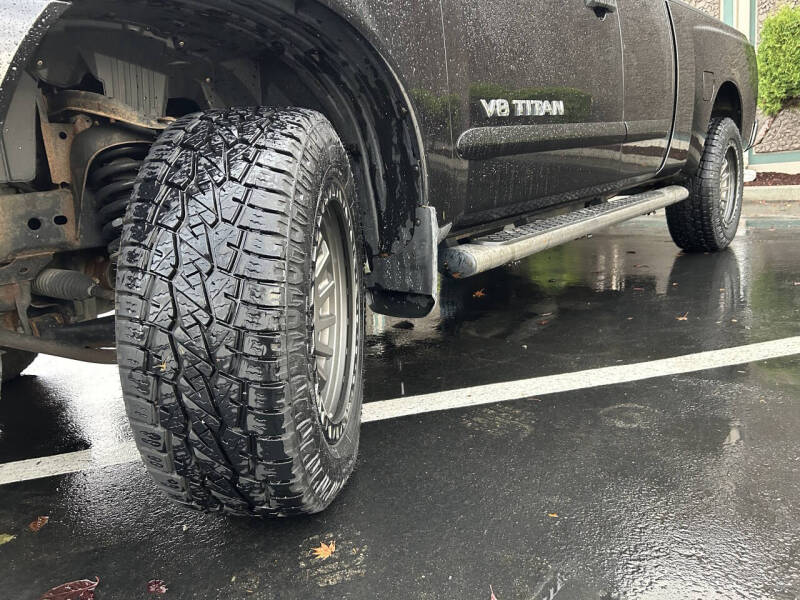 2014 Nissan Titan SV