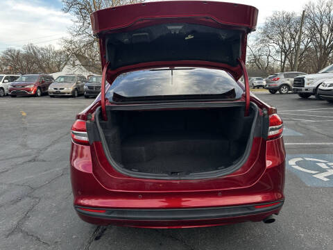 2017 Ford Fusion Hybrid SE