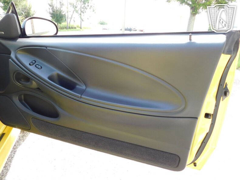 2001 Ford Mustang GT