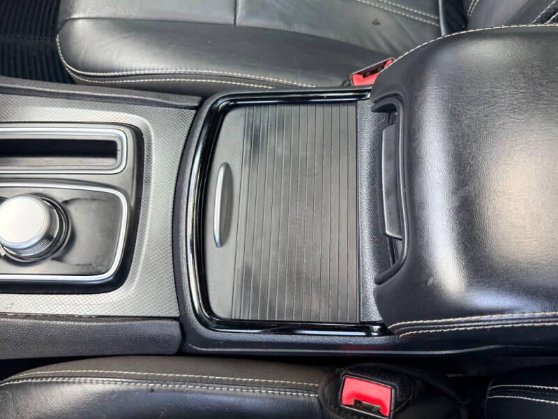 2015 Chrysler 300 S