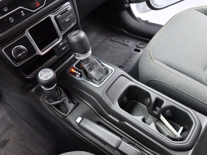 2024 Jeep Gladiator Sport