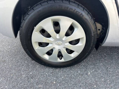 2014 Toyota Prius c Three