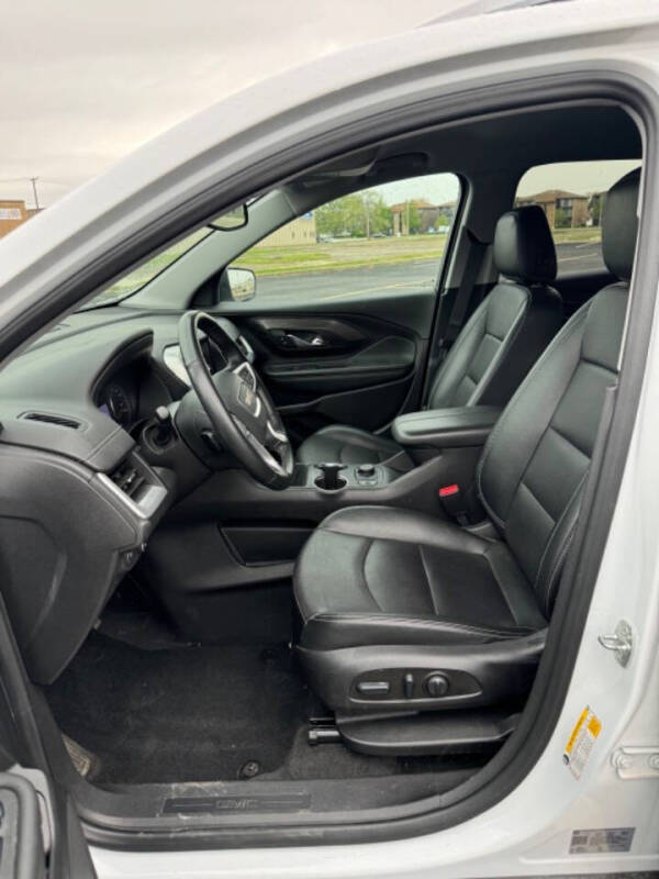 2023 GMC Terrain SLT