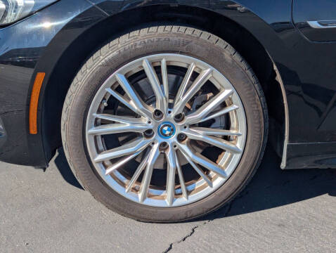 2023 BMW 3 Series 330e