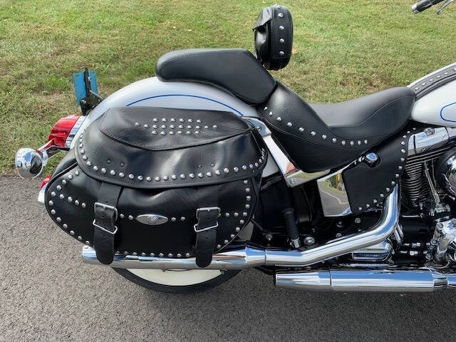 2012 Harley-Davidson FLSTC HERITAGE SOFTAIL CLASSIC