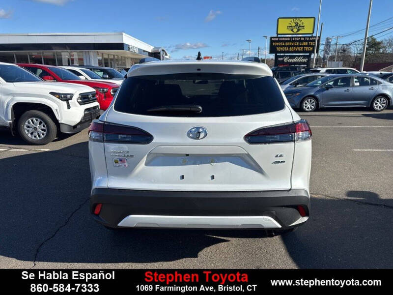 2026 Toyota Corolla Cross LE