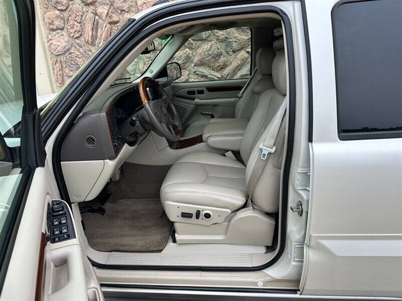 2005 Cadillac Escalade